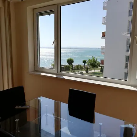 Noks First Line Seaview Апартаменти